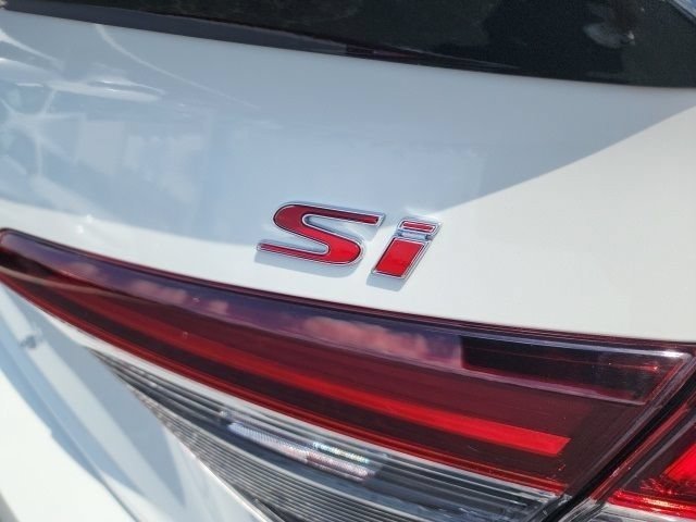 New 2026 Platinum White Pearl Honda  image 9