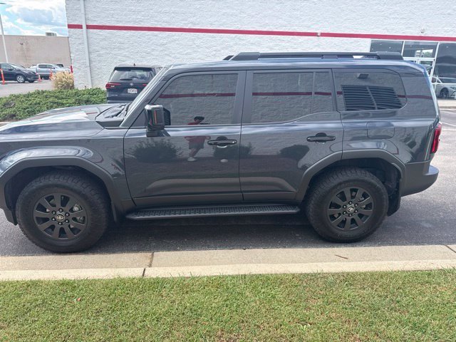 Used 2024  Toyota Base image 4