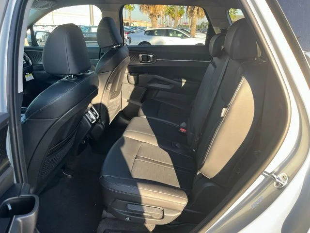 New 2026 White Kia S image 18