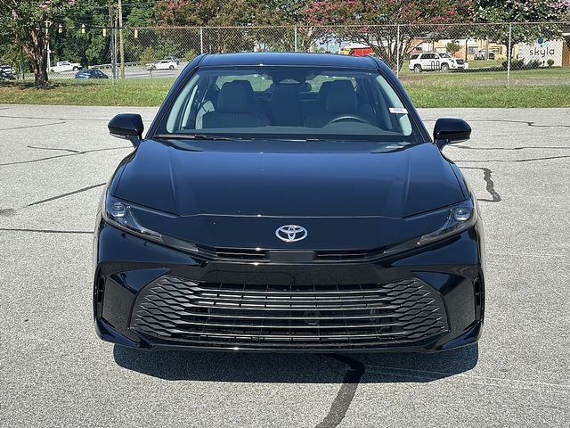 New 2026 Midnight Black Metallic Toyota LE image 2