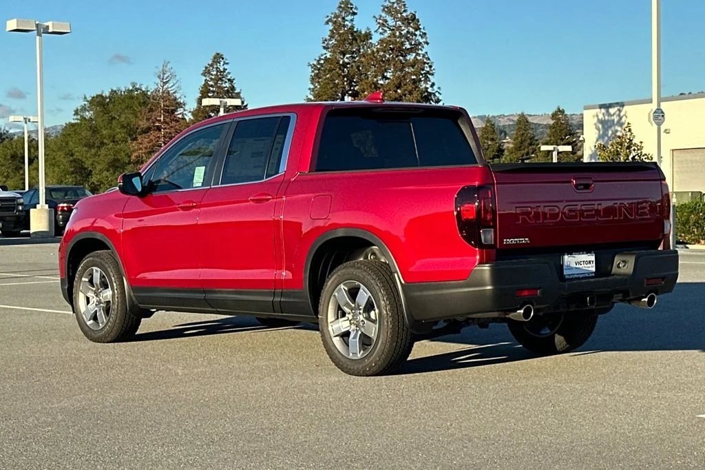 New 2026 Radiant Red Metallic II Honda RTL image 6