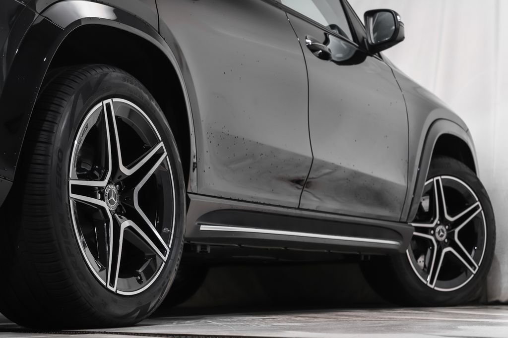 New 2026 Obsidian Black Metallic Mercedes-Benz GLS 450 image 4