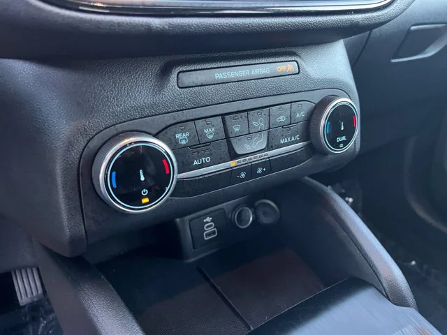 Used 2025 Gray Ford ST-Line image 26