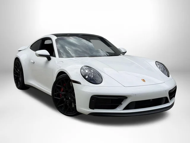 2022 Porsche 911 Carrera 4 GTS