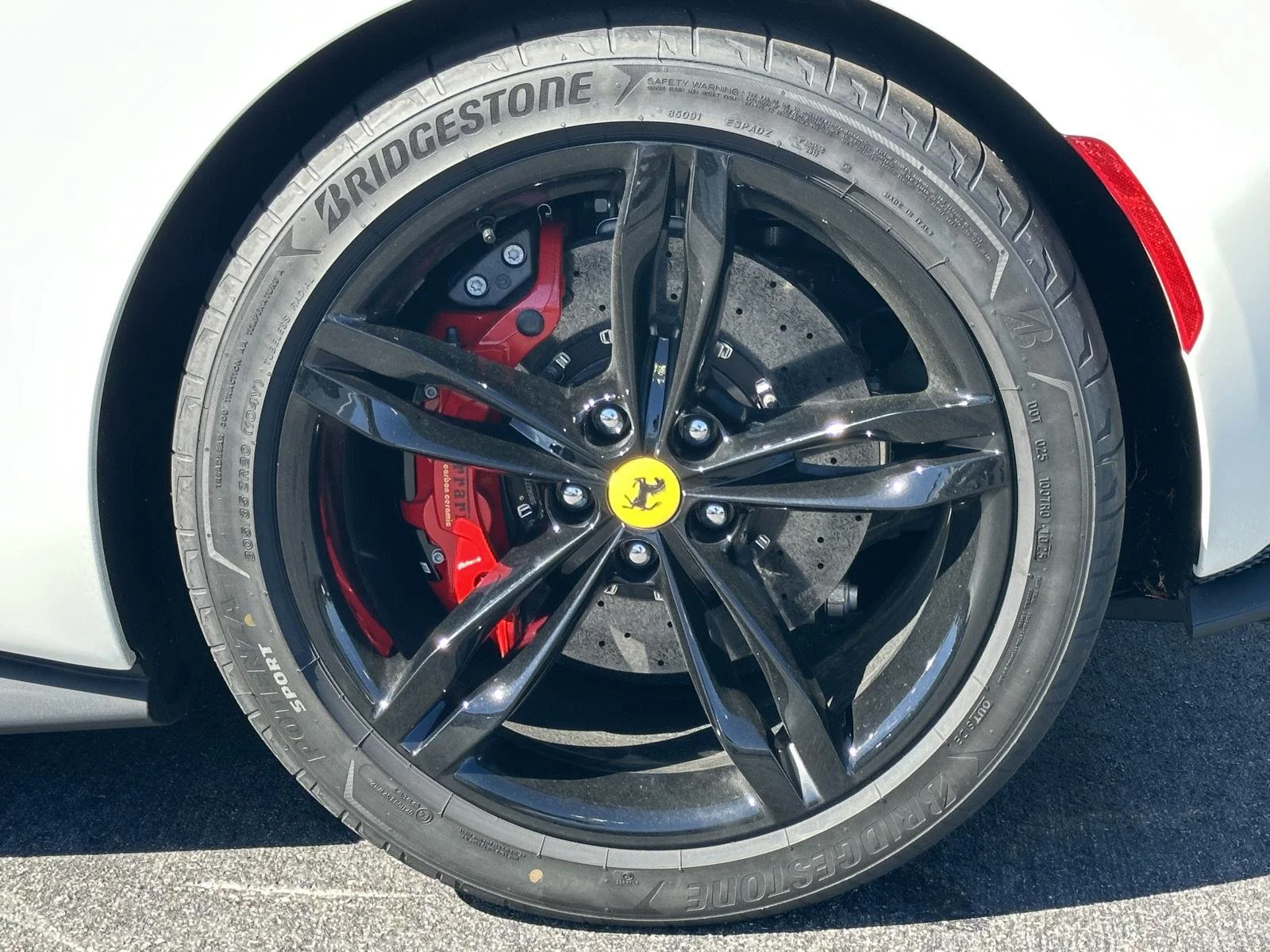 Used 2025 Bianco Cervino Ferrari  image 45
