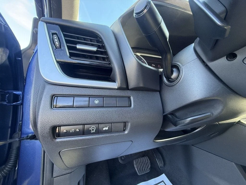 Used 2023 Caspian Blue Metallic Nissan AWD SL image 15