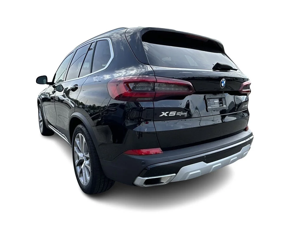 Used 2023  BMW xDrive40i xDrive40i   Low Mileage   Dilawri Certif image 10