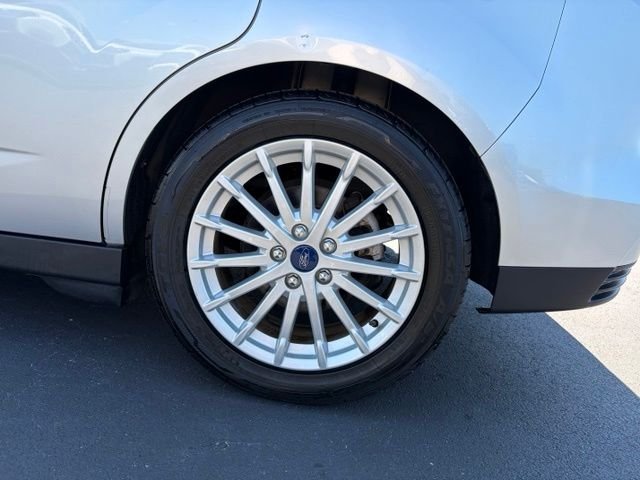 Used 2016 Silver Ford SE image 10