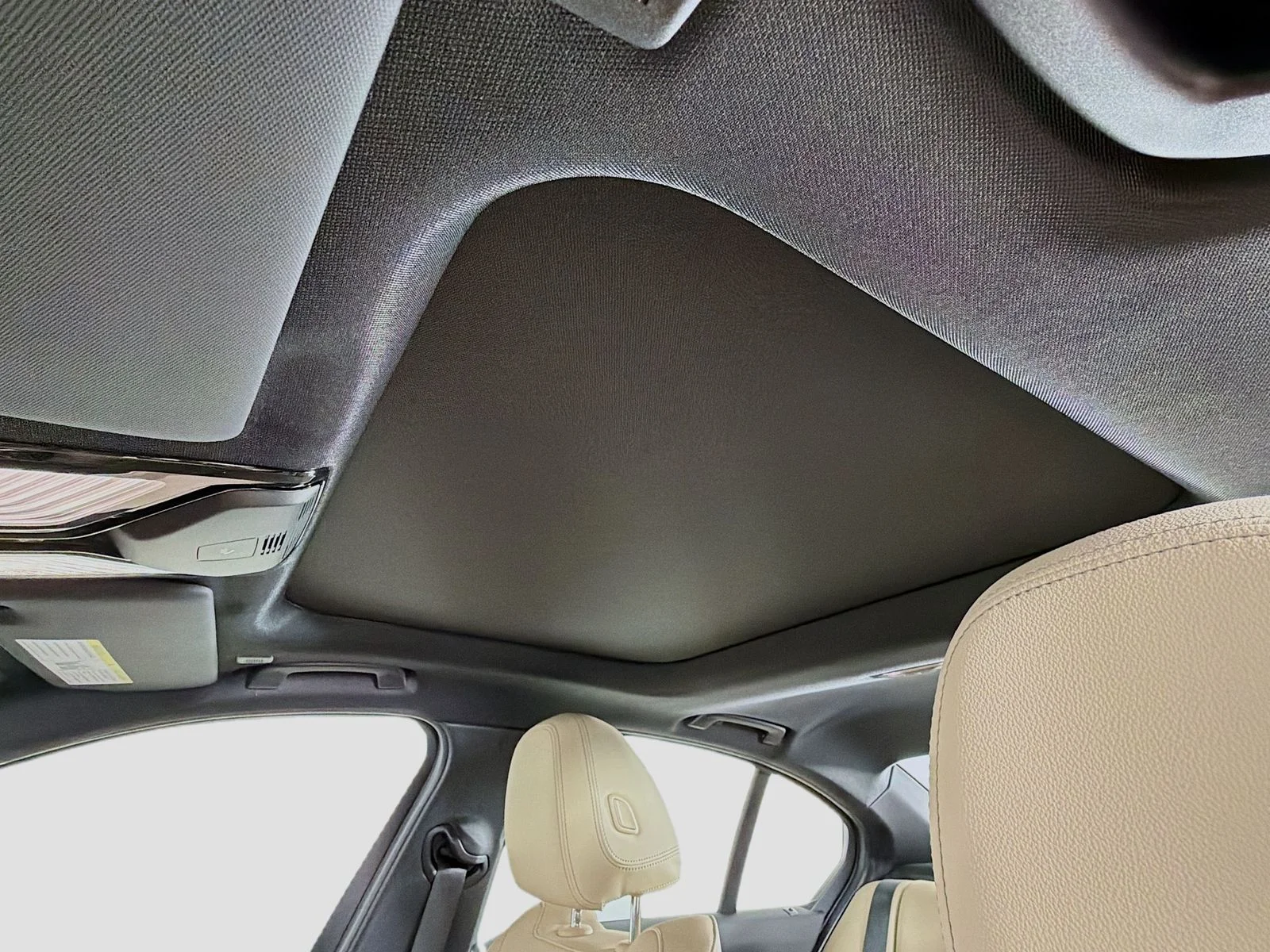 New 2026 Mineral White Metallic BMW 330i image 22