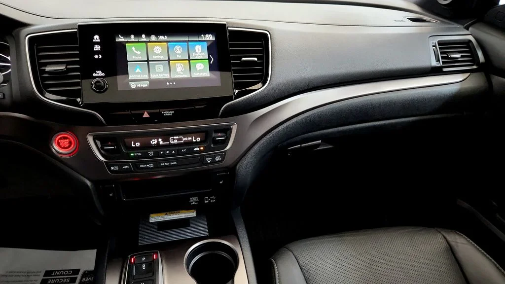 Used 2023 White Honda EX-L image 29