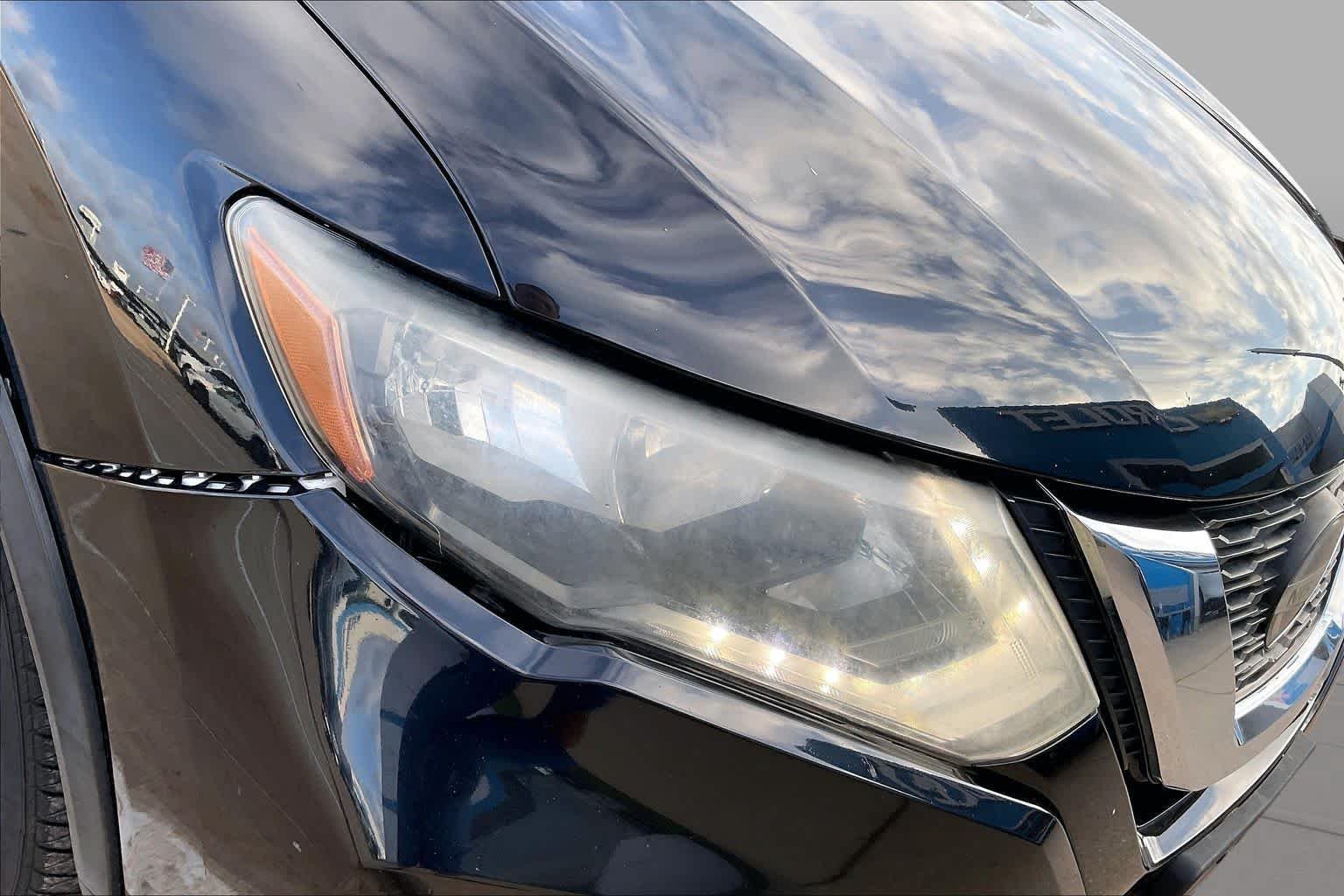 Used 2019 Magnetic Black Pearl Nissan S image 26