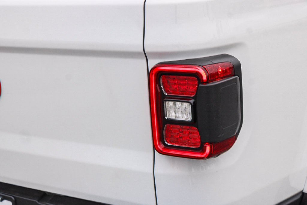 New 2026 Bright White Clearcoat Jeep Mojave image 10