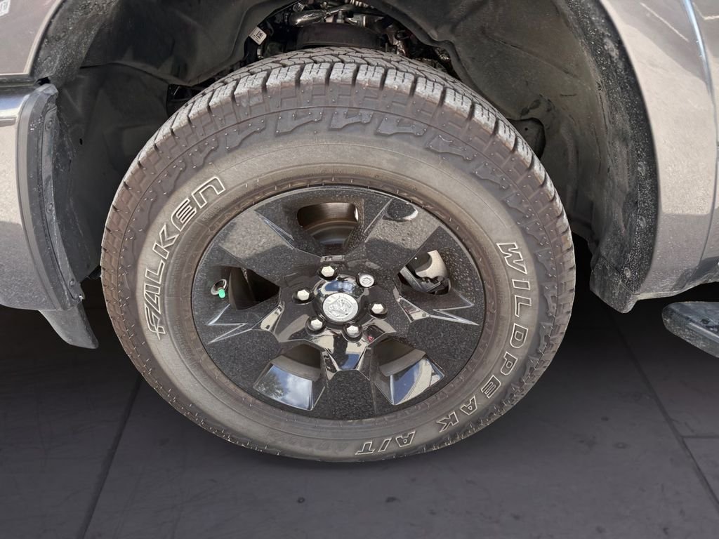 New 2026 Granite Crystal Metallic Clear-Coat Exterior Paint RAM Big Horn/Lone Star image 9