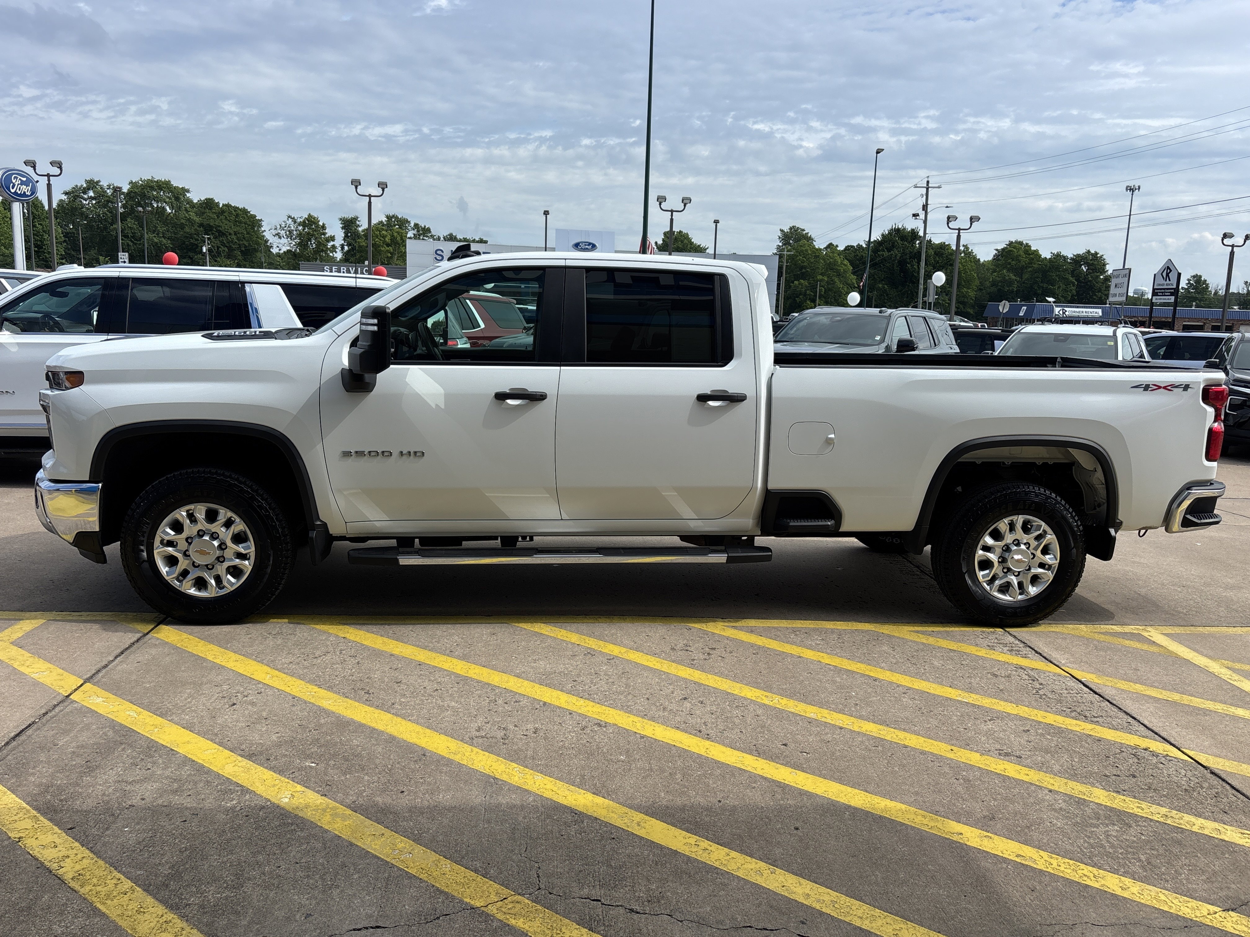 Used 2024 Summit White Chevrolet WT image 9