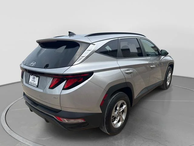 Used 2024 Silver Hyundai SEL image 8