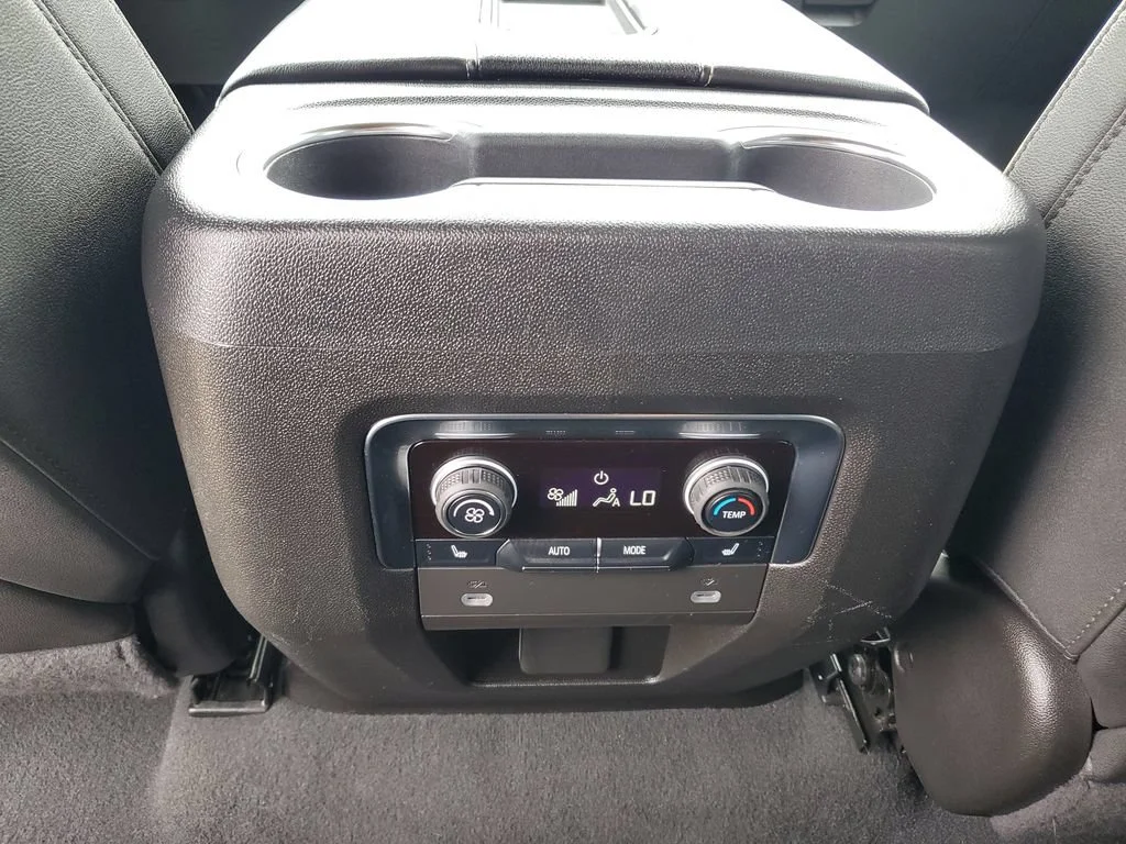 Used 2024 Summit White Chevrolet Premier image 13