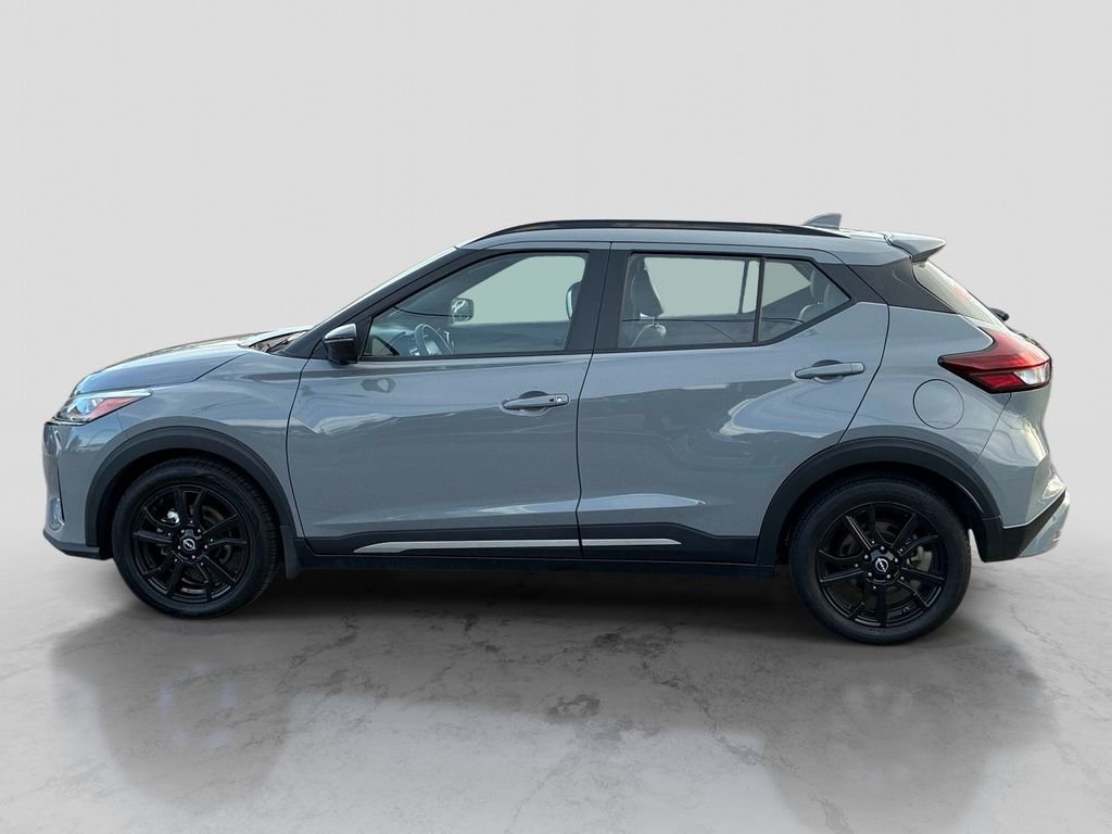 Used 2024 Gray Nissan SR image 4