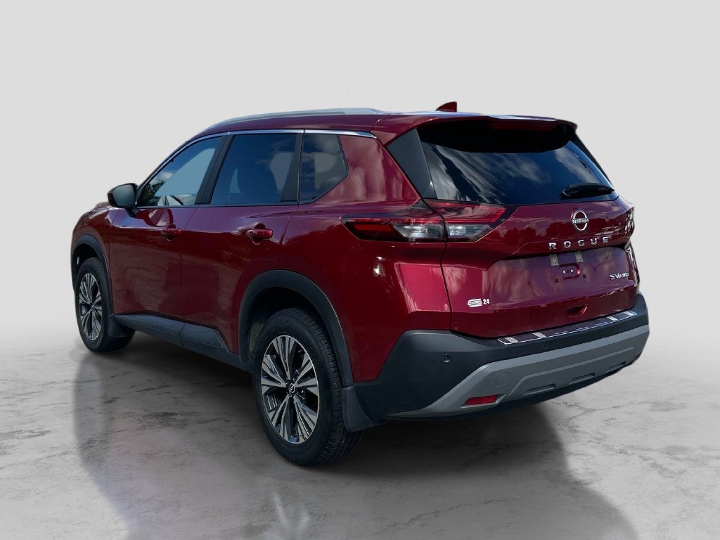 Used 2023 Red Nissan SV image 3