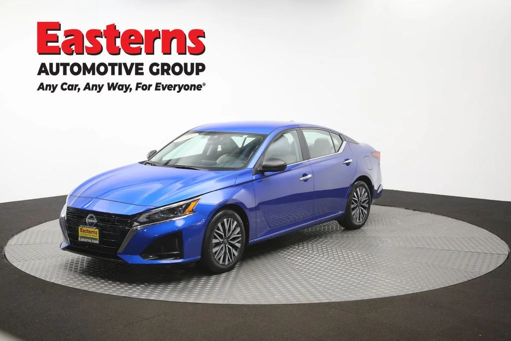 Used 2025 Blue Nissan 2.5 SV image 54