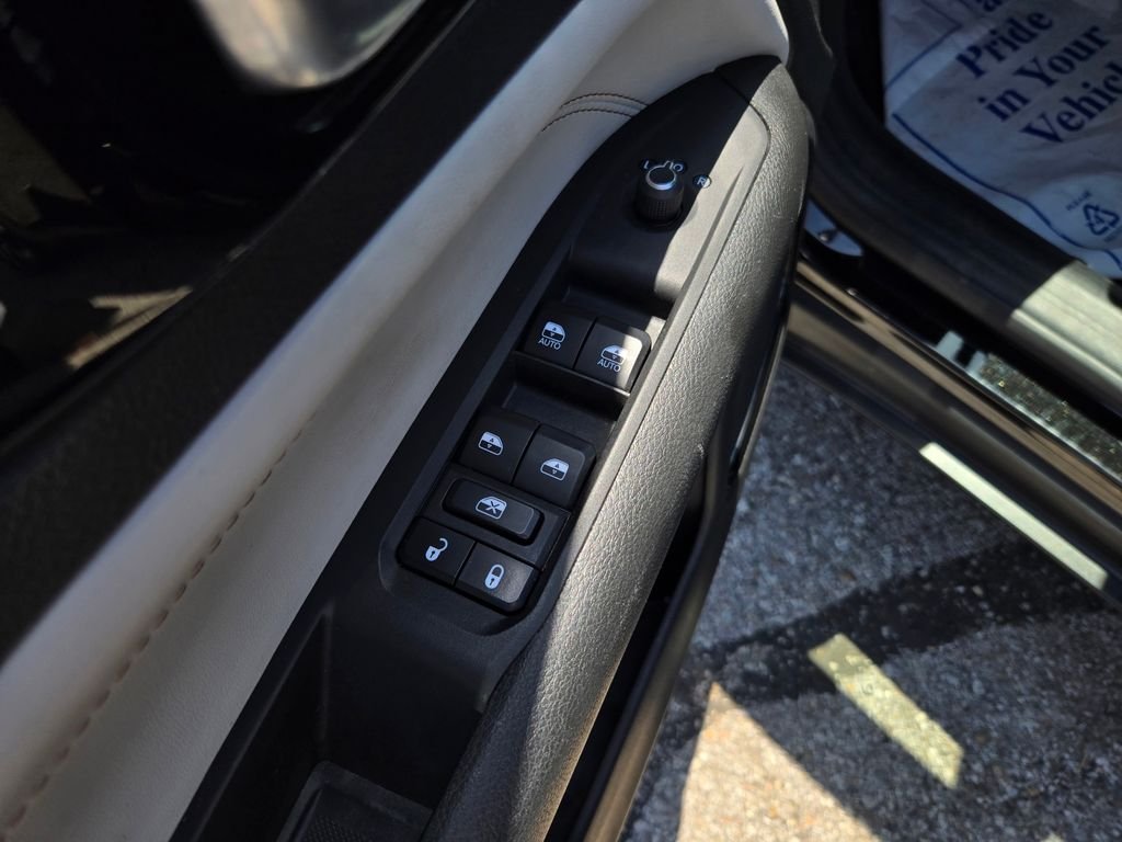 Used 2023 Black Jeep Limited image 13