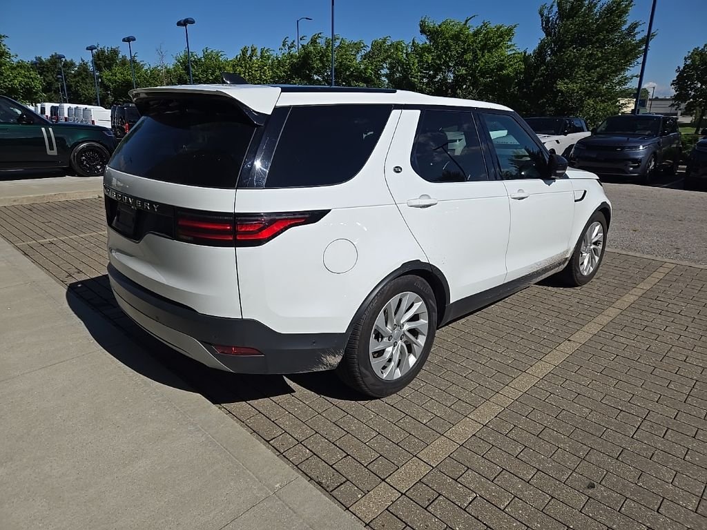 Certified Used 2025 Fuji White Land Rover S image 5