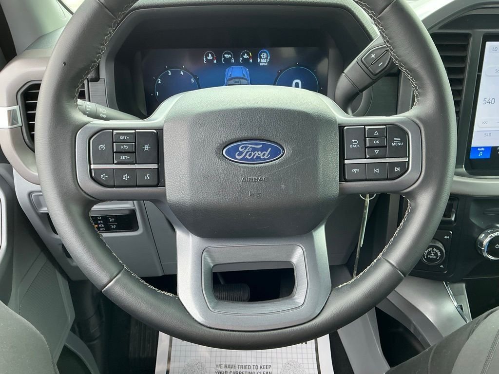 Used 2025 Gray Ford XLT image 31