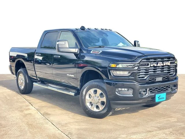 New 2026 Diamond Black Crystal Pearl-Coat Exterior Paint RAM Big Horn image 33