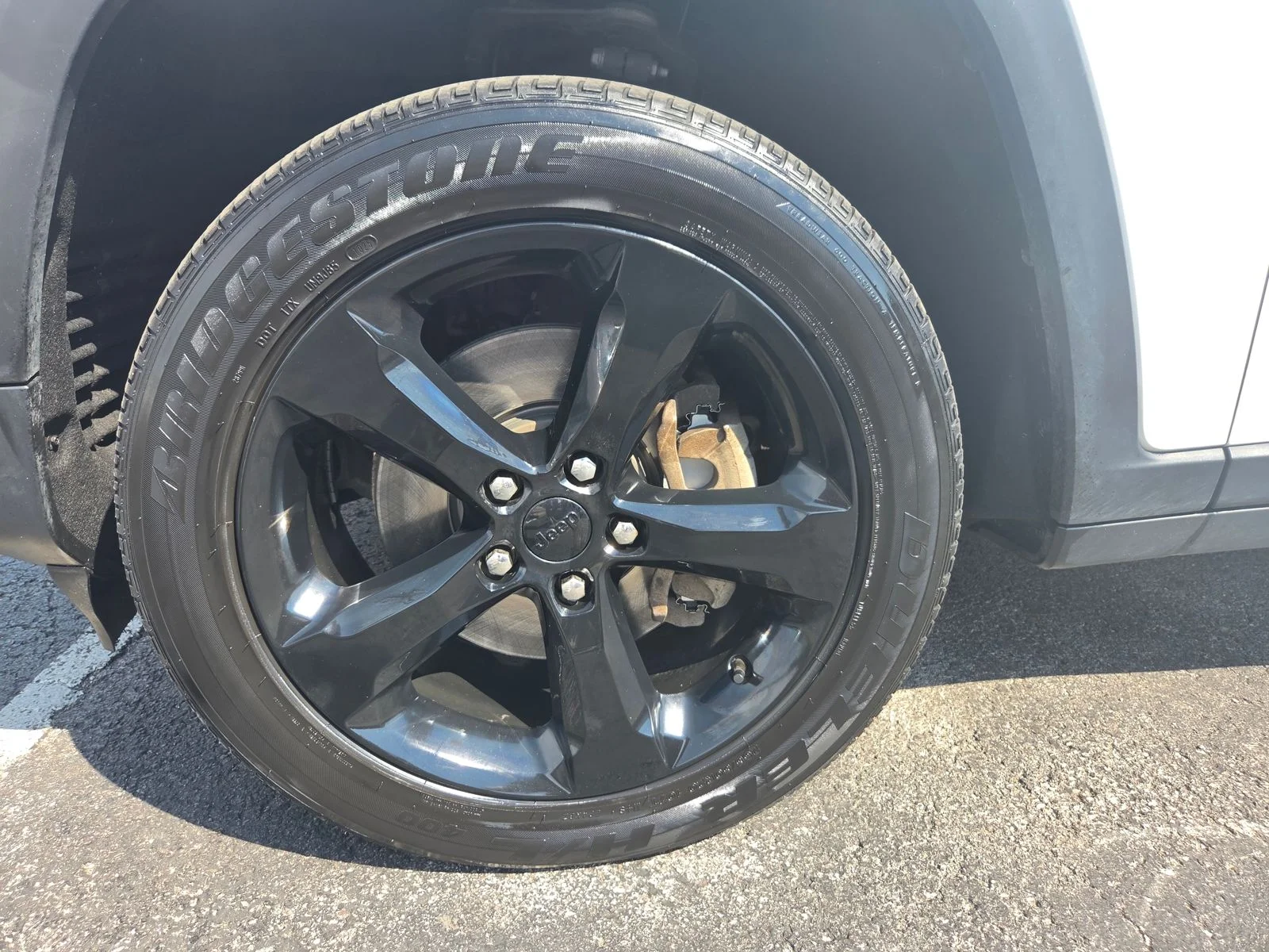Used 2021 Bright White Clearcoat Jeep Altitude image 3