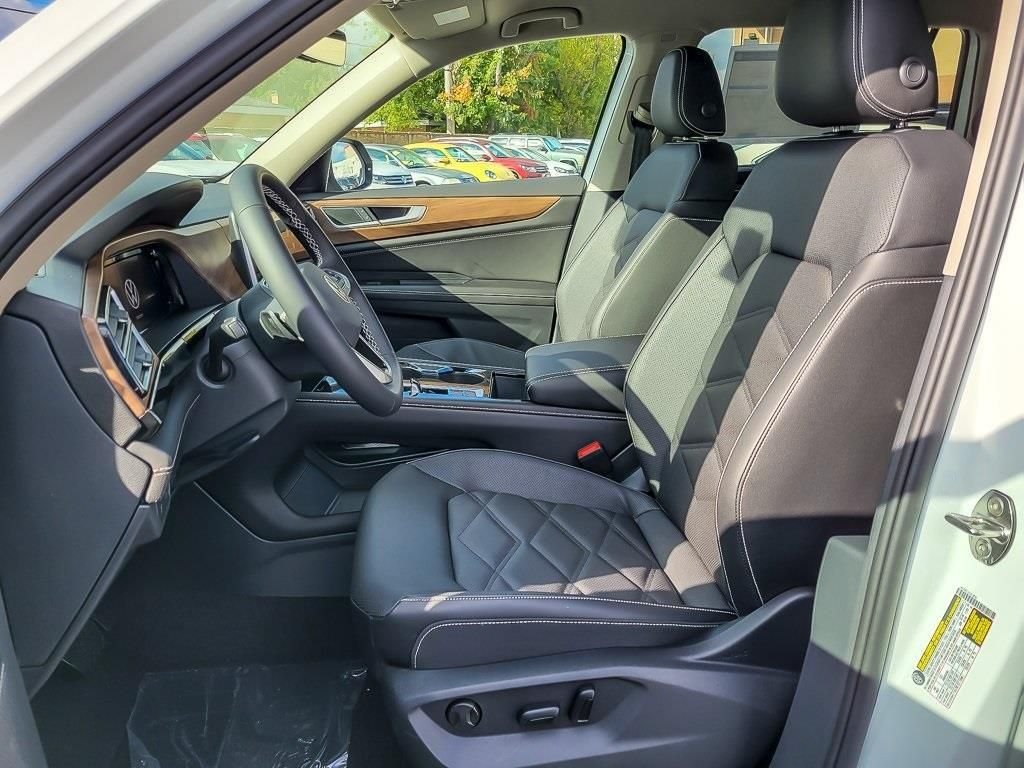 2026 Volkswagen Atlas SE w/Tech - Photo 10