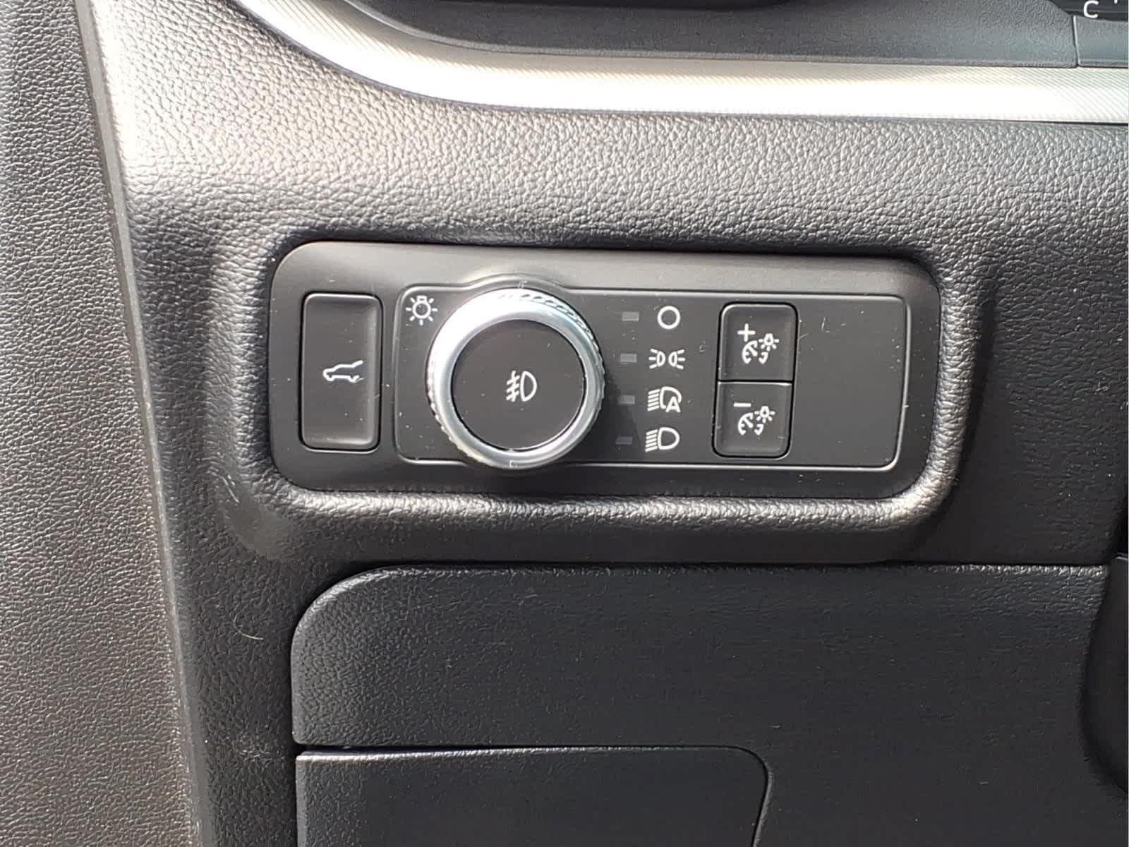 Used 2021 Star White Metallic Tri-Coat Ford XLT image 14