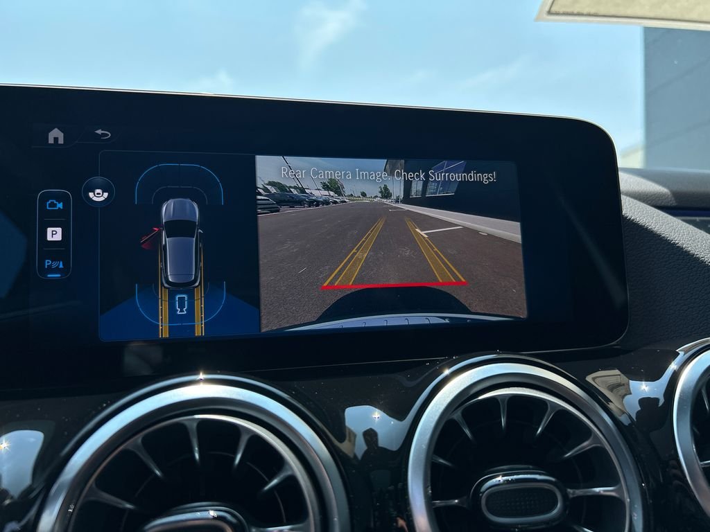 New 2026 Polar White Mercedes-Benz GLA 250 image 19