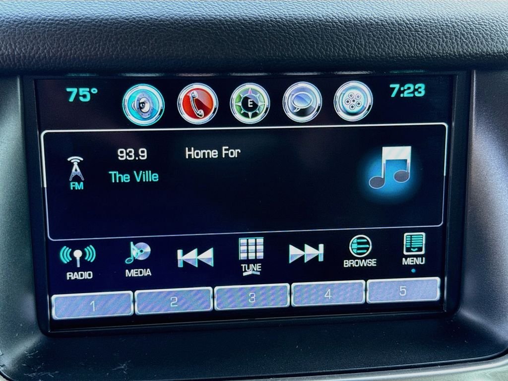 Used 2019 Black Chevrolet Premier image 15