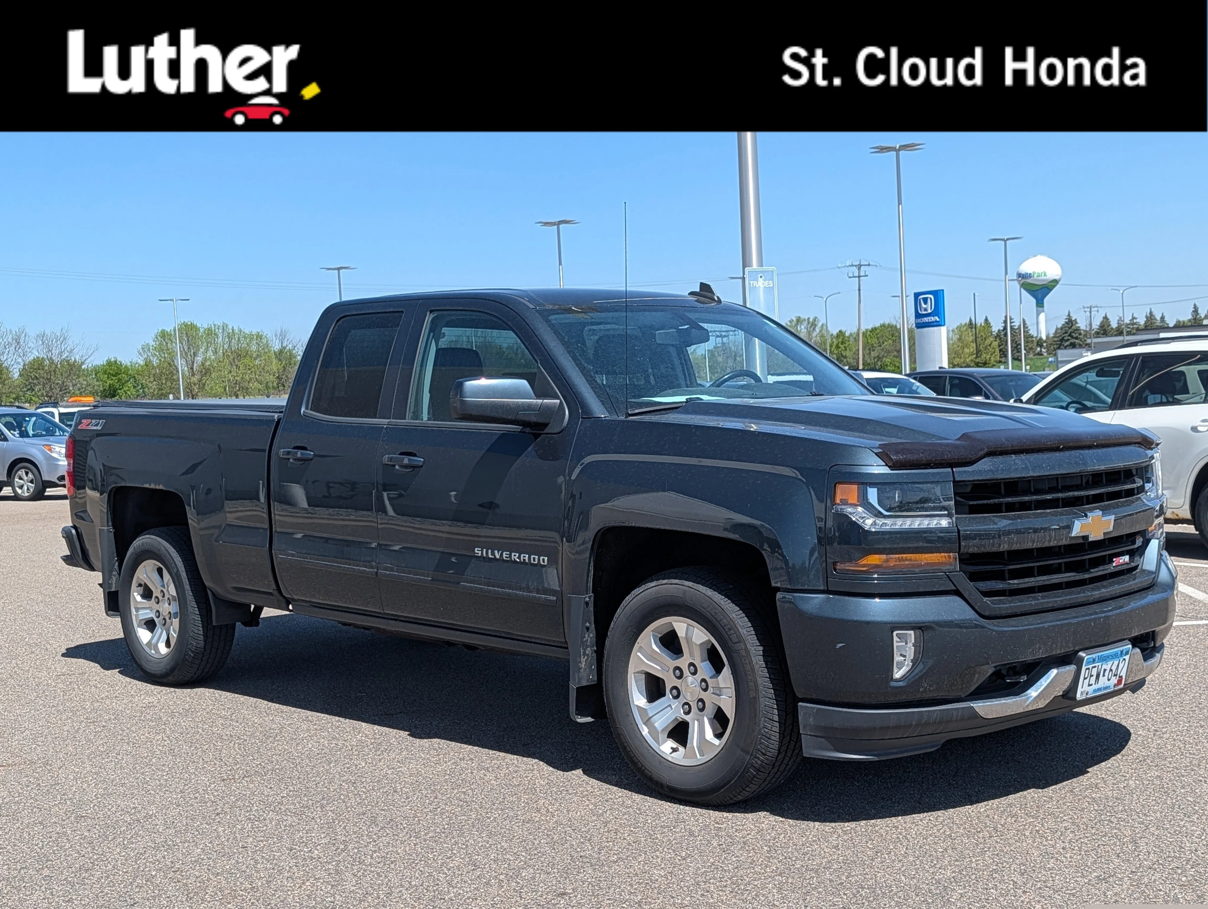 2017 Chevrolet Silverado 1500 LT Z71 4X4 Double Cab Std Box's photo
