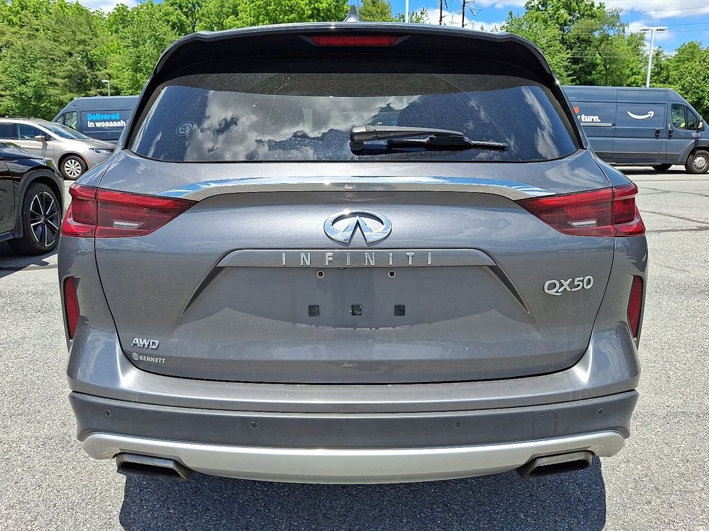Used 2019 Gray INFINITI ESSENTIAL image 5