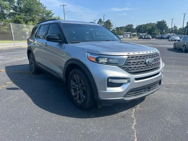 Used 2023 Silver Ford XLT image 6