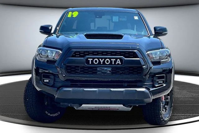 Used 2019 Toyota Tacoma TRD Pro with VIN 5TFCZ5AN6KX200823 for sale in Kansas City
