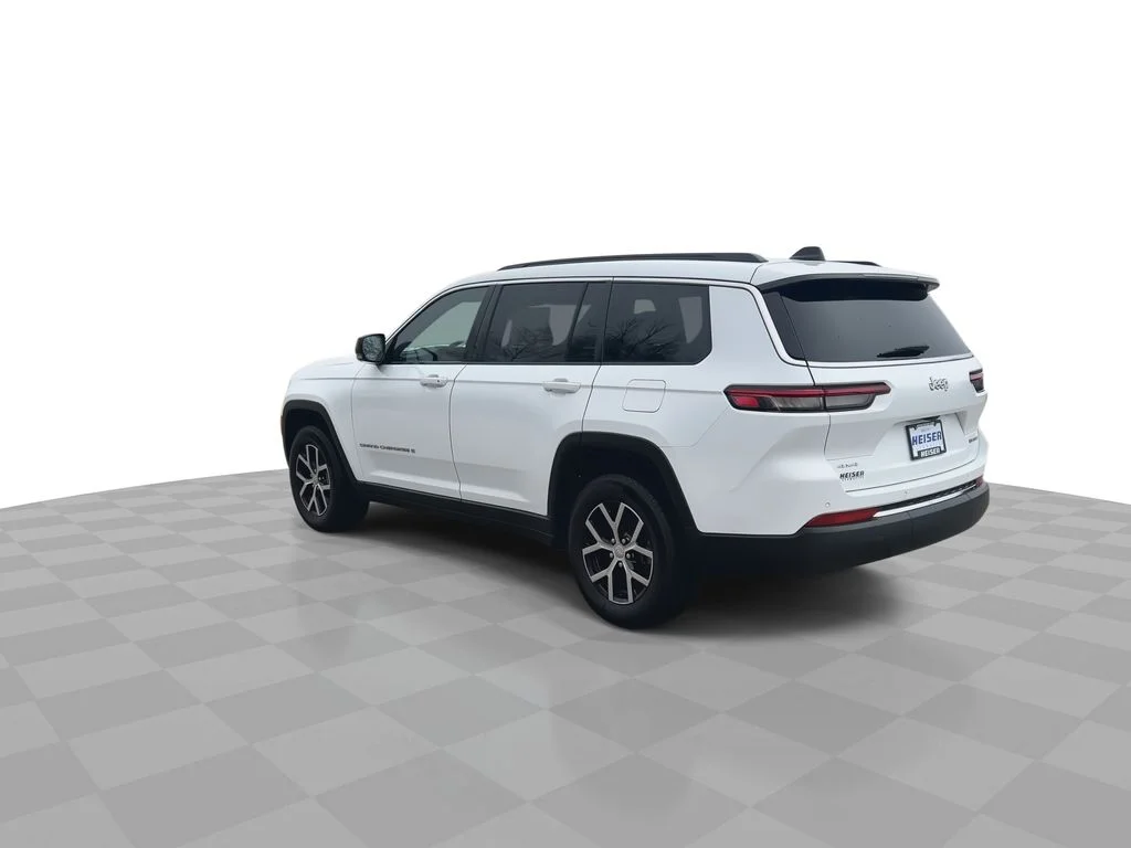 Used 2025 White Jeep Limited image 6