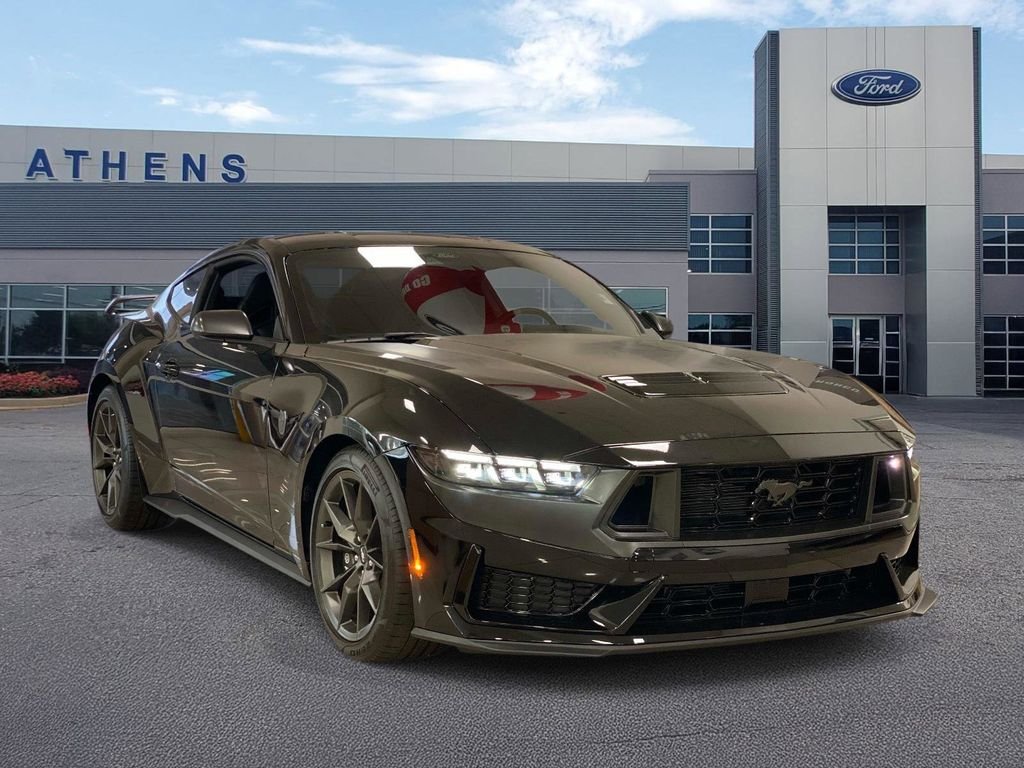 2024 Ford Mustang Dark Horse's photo