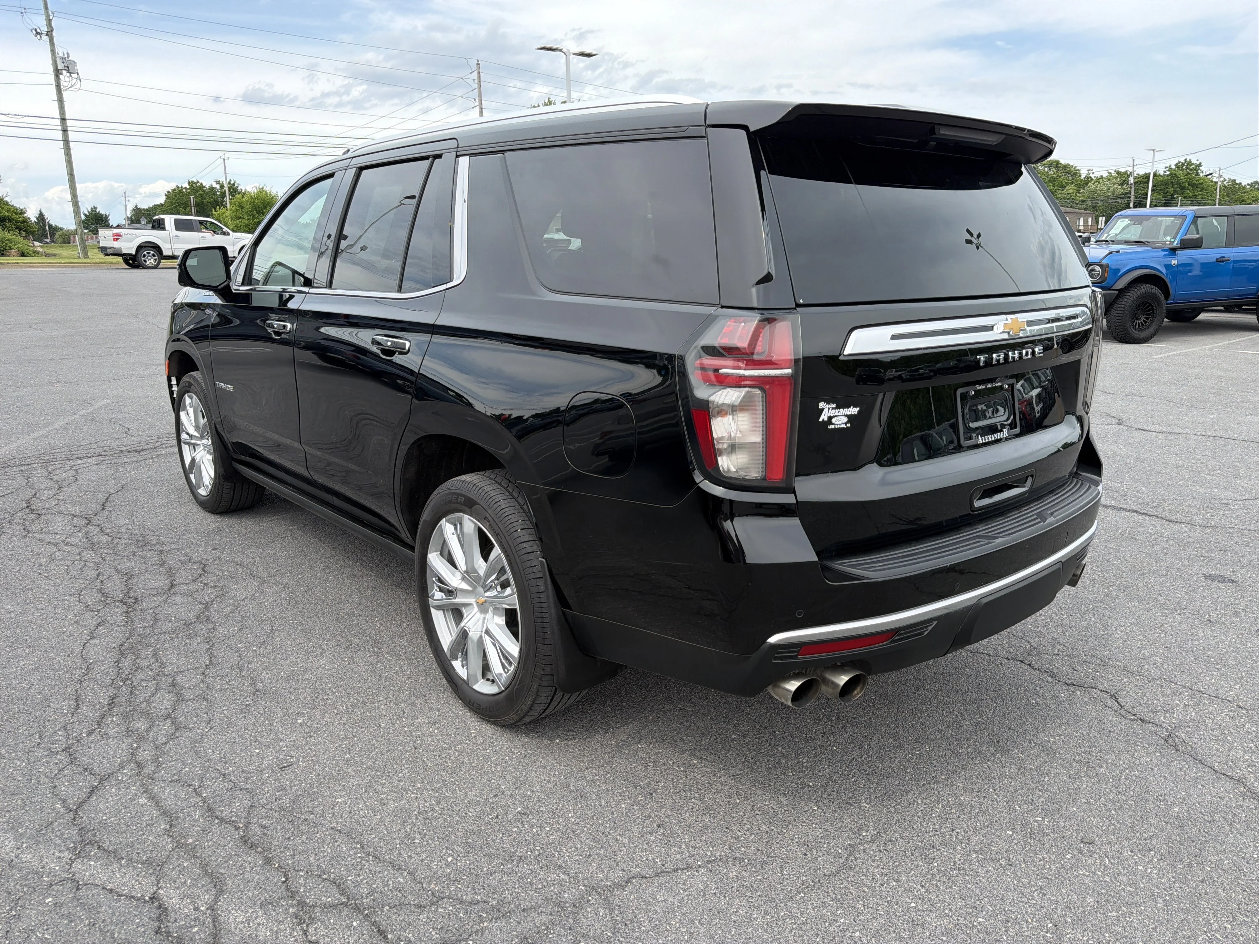 Used 2021 Black Chevrolet High Country image 9