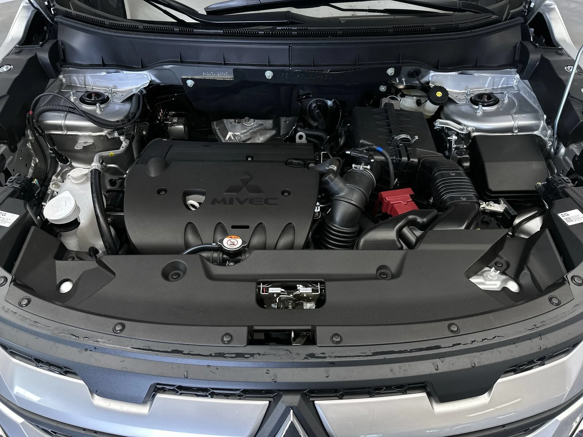 New 2026 Alloy Silver Metallic Mitsubishi S image 26