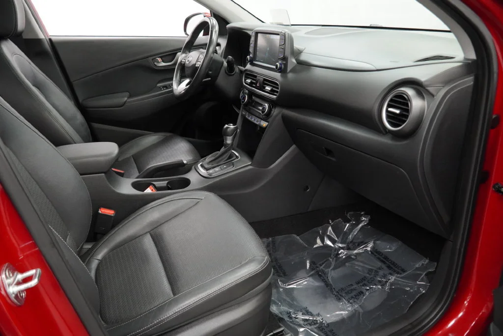 Used 2019 Red Hyundai Ultimate image 43