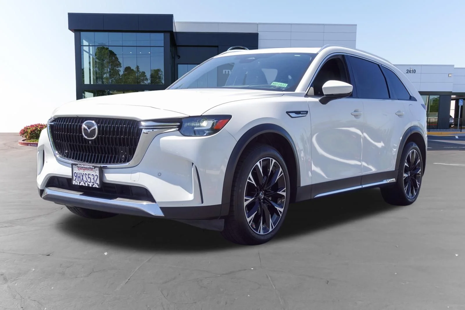 Certified Used 2024 Rhodium White Premium Mazda Premium Plus image 9