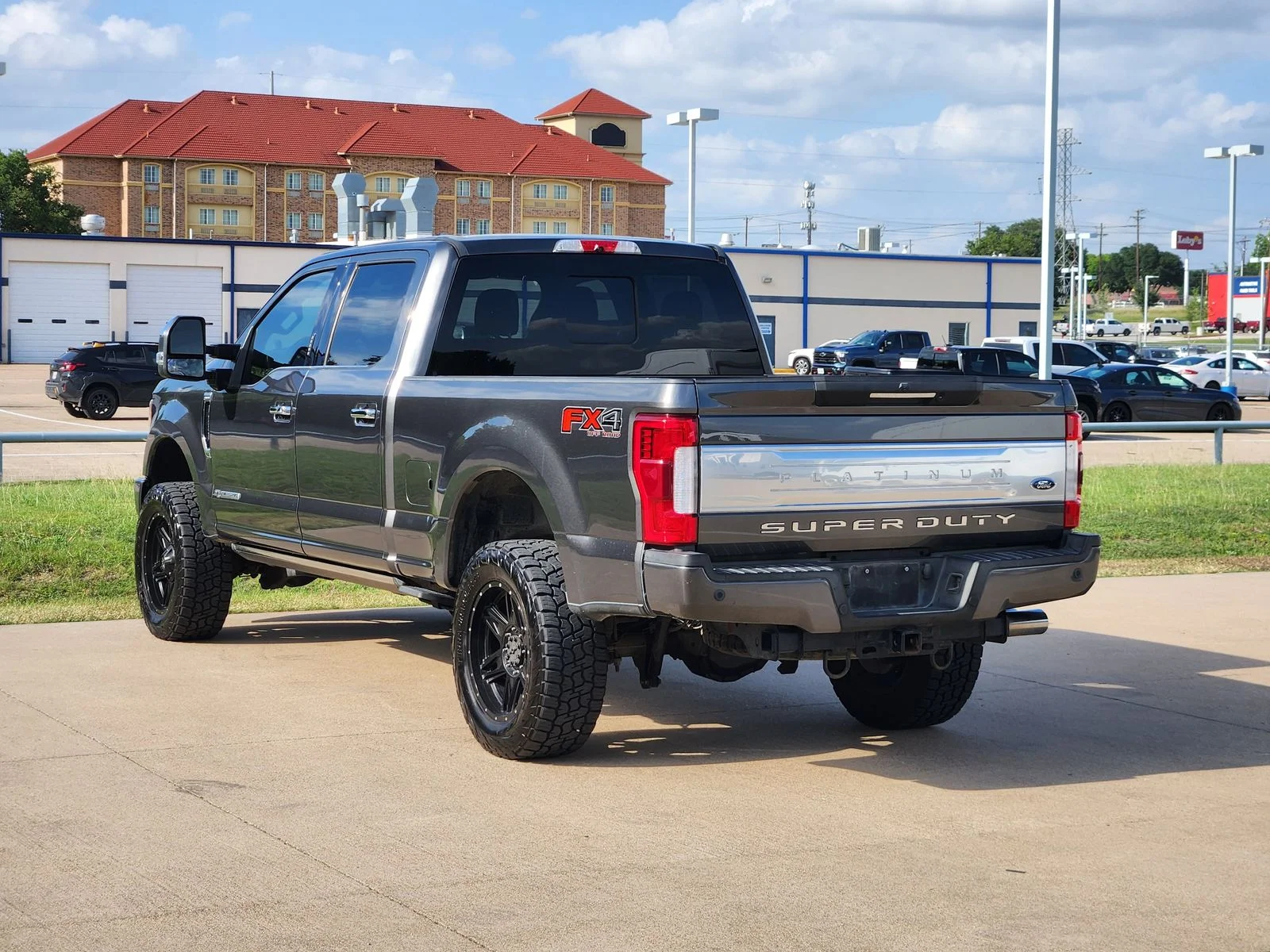 Used 2019 Gray Ford Platinum image 4