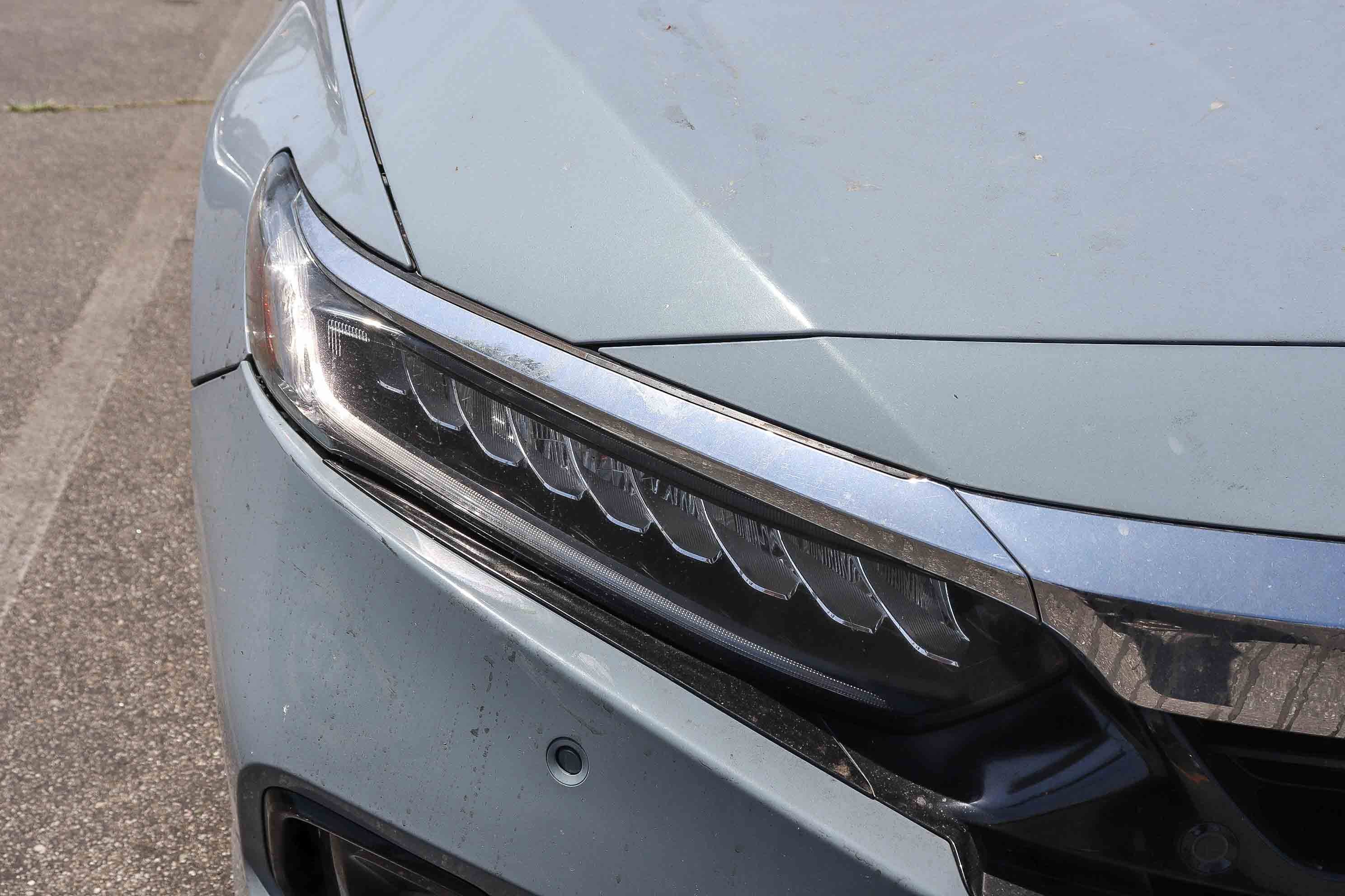Certified Used 2021 Sonic Gray Pearl Honda Touring image 6