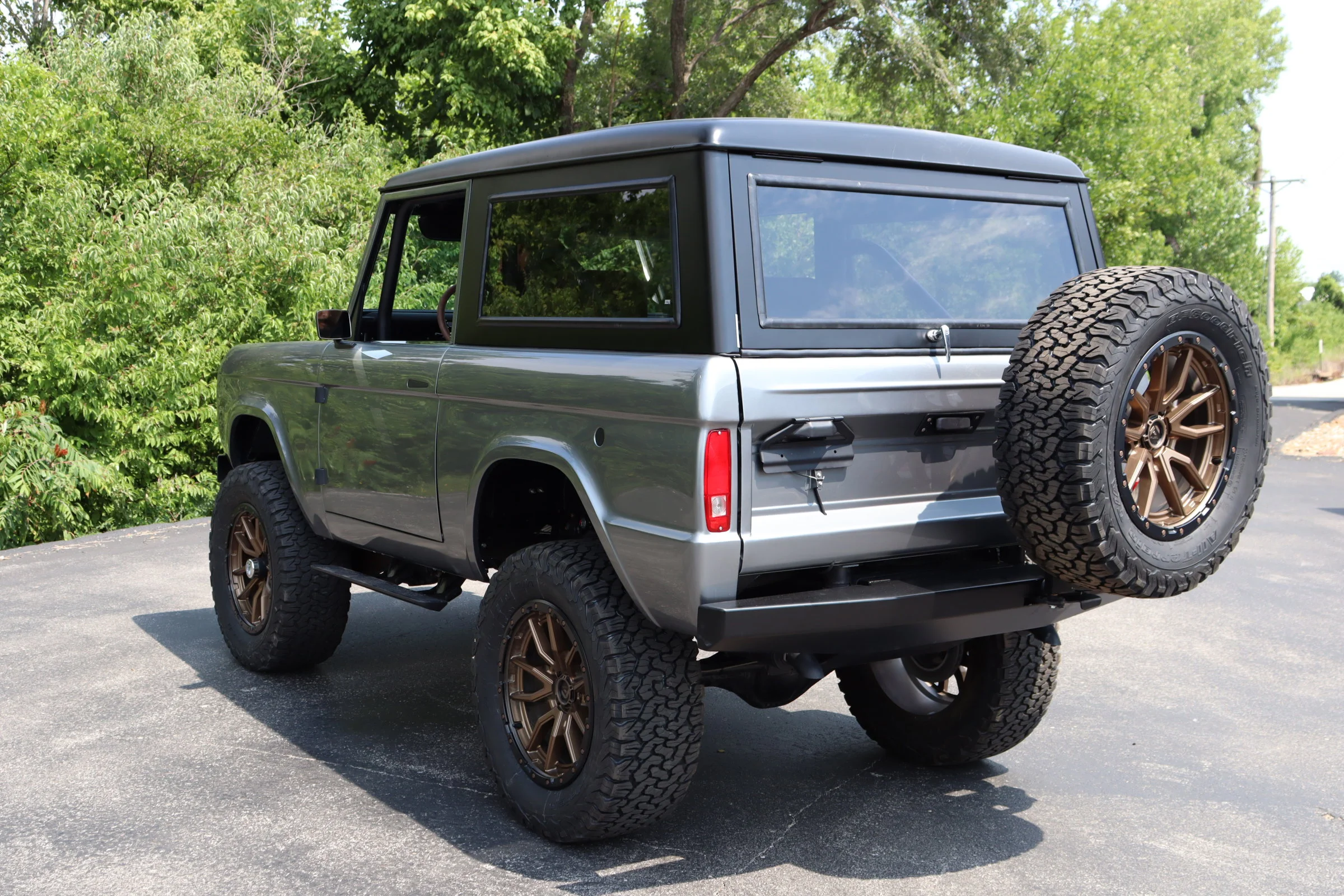 Used 1972 Gray Ford  image 4