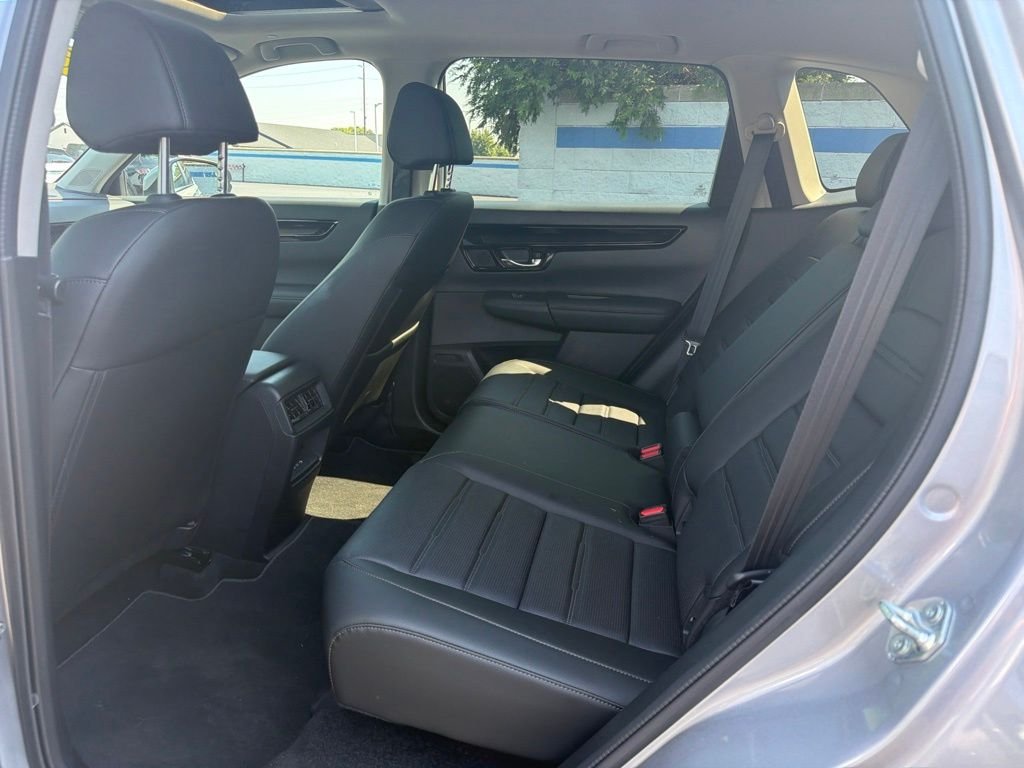 Used 2026 Solar Silver Metallic Honda EX-L image 19