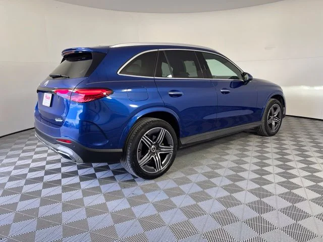 Used 2023 Blue Mercedes-Benz GLC 300 image 7