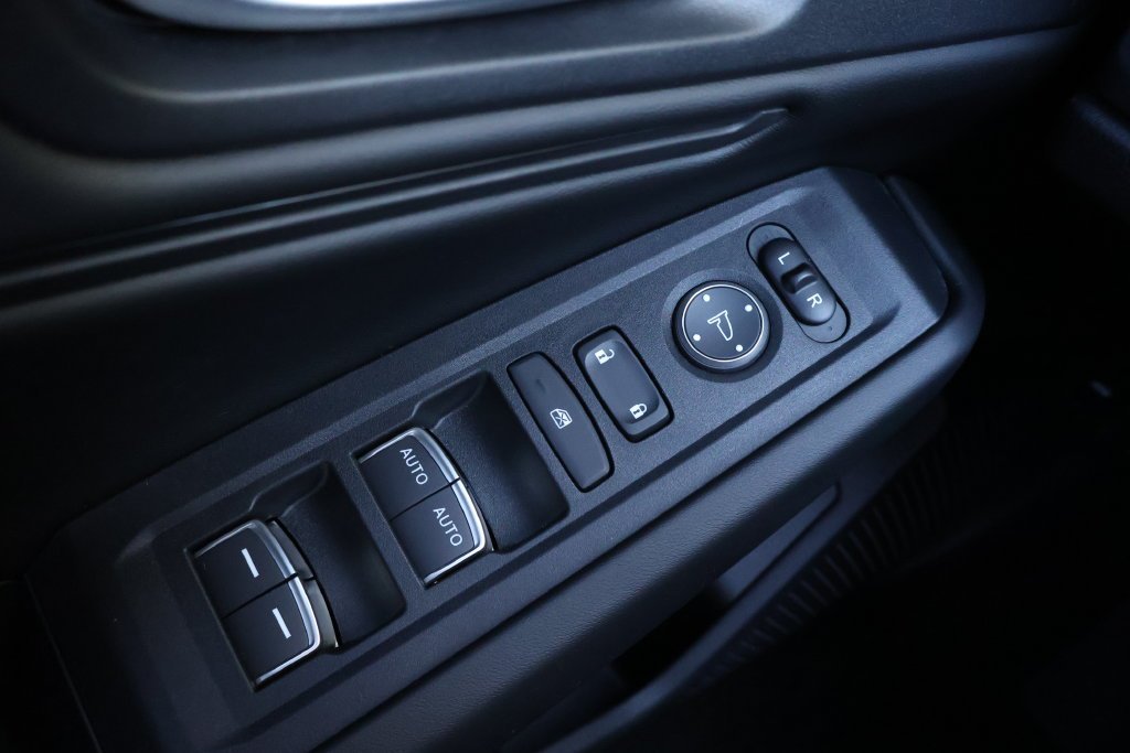 2025 Honda Accord SE - Photo 35