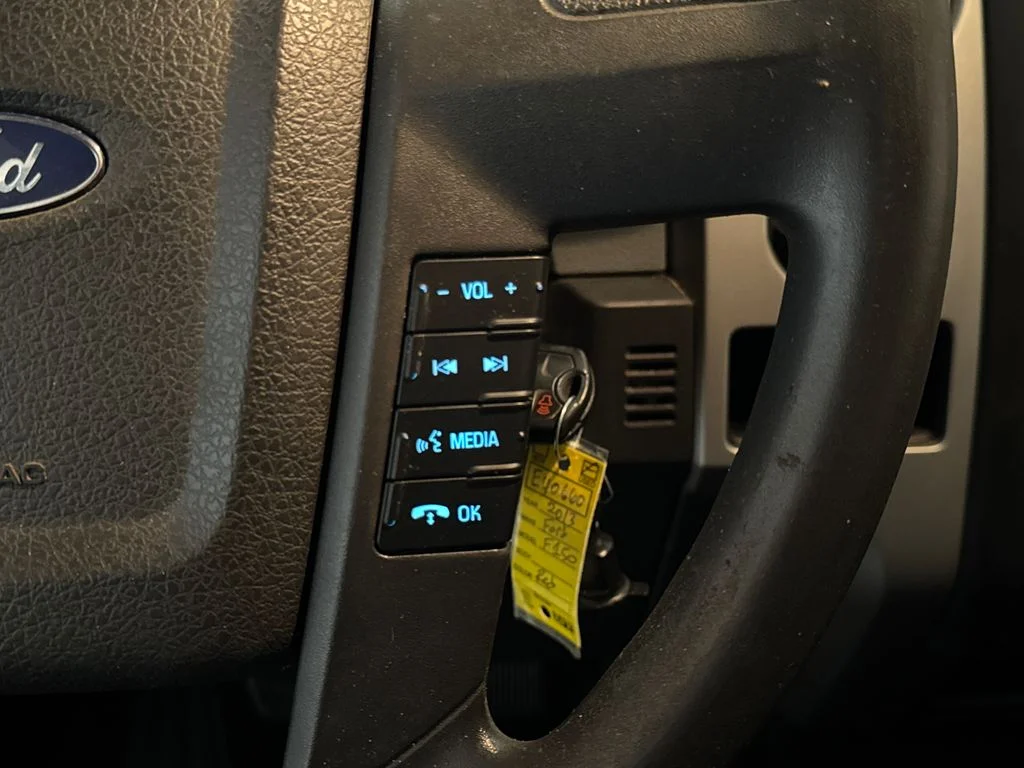 Used 2013 Red Ford XLT image 21