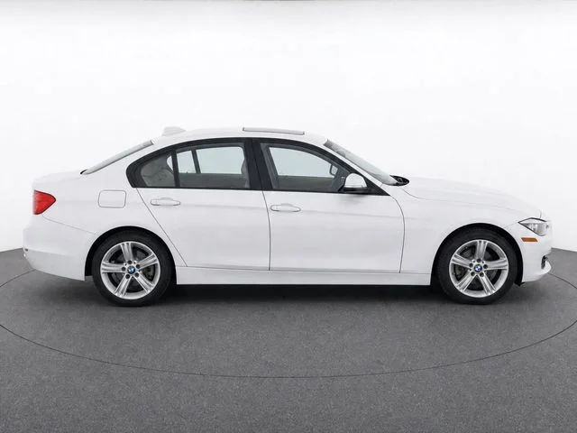 Used 2014 White BMW 320i xDrive image 4